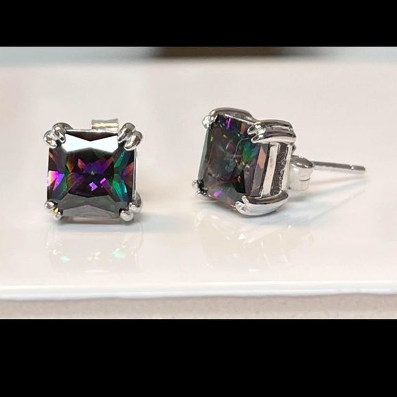 Sterling Silver 925 solid square cut 2ct alexandrite stud boho stunning new - Picture 3 of 7
